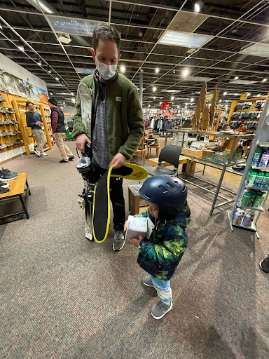 Outdoor Sports Store «Alpine Shop - Kirkwood, MO», reviews and photos, 440 N Kirkwood Rd, Kirkwood, MO 63122, USA