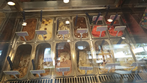 Dessert Shop «Ooh La La Dessert Boutique», reviews and photos, 770 West Sam Houston Pkwy N #500, Houston, TX 77024, USA