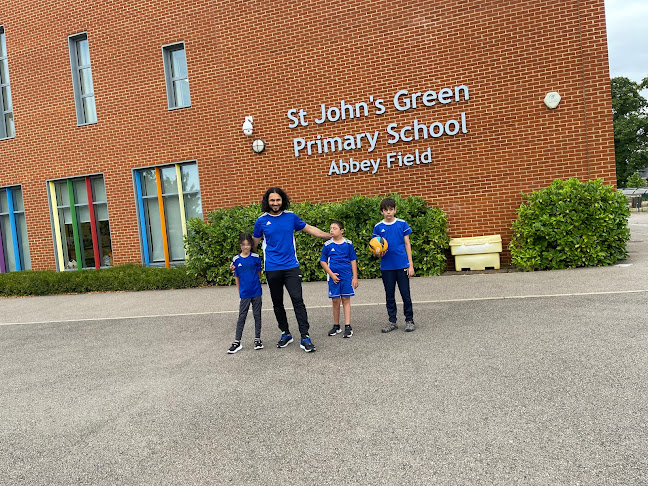 Reviews of St John's Green Primary School in Colchester - Kindergarten