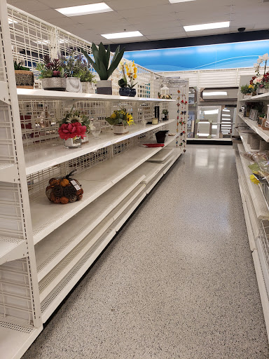 Clothing Store «Ross Dress for Less», reviews and photos, 1125 Woodruff Rd, Greenville, SC 29607, USA