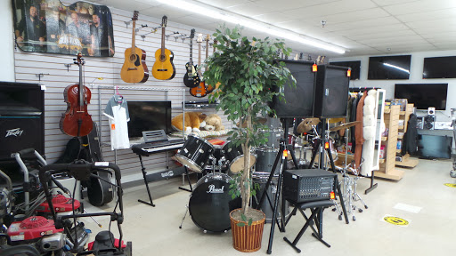 Pawn Shop «R J Jewelry & Loan Co», reviews and photos, 1210 Bloomingdale Rd, Glendale Heights, IL 60139, USA