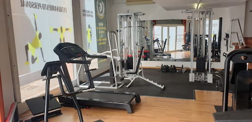 ADG FIT Fitness Team - Sala de entrenamiento personal & asesoramiento nutricional en Viladecans, Barcelona