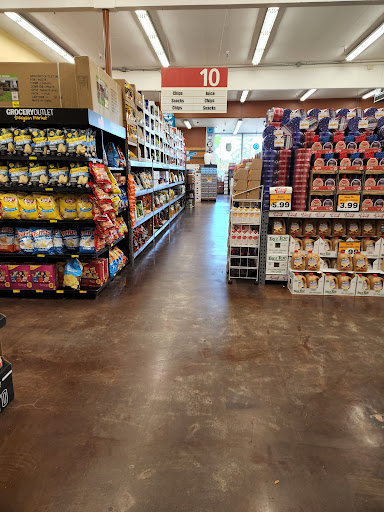 Grocery Store «Grocery Outlet Bargain Market», reviews and photos, 2060 River Rd, Eugene, OR 97404, USA