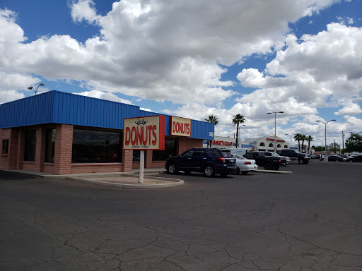 Donut Shop «Donut King», reviews and photos, 150 W Grant Rd, Tucson, AZ 85705, USA