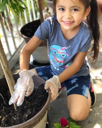 Day Care Center «Penny & Peggy Nairn 24 Hour Childcare, Inc», reviews and photos, 9213 N Columbus Ave, North Hills, CA 91343, USA