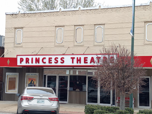 Movie Theater «Princess Theatre», reviews and photos, 72 S Main St, Lexington, TN 38351, USA