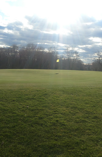 Golf Course «Windmill Hill Golf Course», reviews and photos, 35 Schoolhouse Rd, Warren, RI 02885, USA