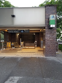 Jamaica Hospital Medical Center Emergency Room - Photo 8 - Car repair in Richmond Hill, NY, Brooklyn