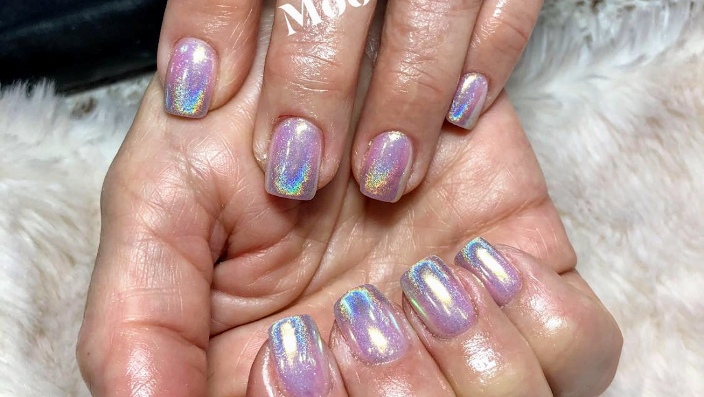 Moon's Nails 46168