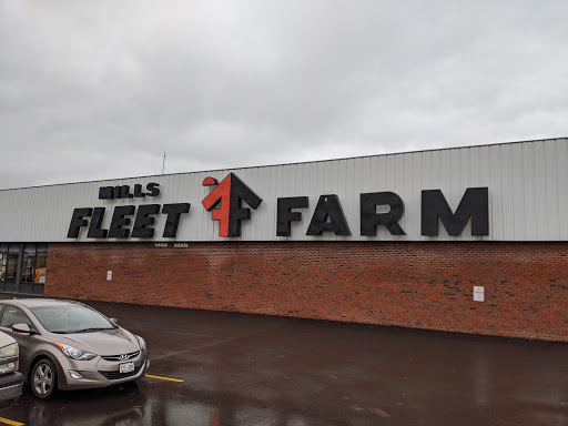 Department Store «Mills Fleet Farm», reviews and photos, 629 Rogersville Rd, Fond du Lac, WI 54935, USA