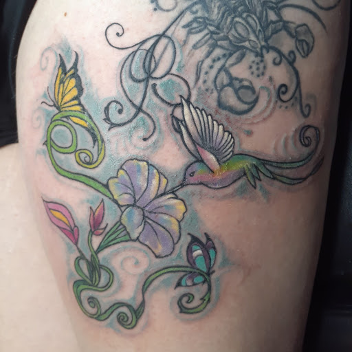 Tattoo Shop «Fess Graphics & Sons/ Pink Ink Tattoo Shop», reviews and photos, 4897 S Archer Ave, Chicago, IL 60632, USA