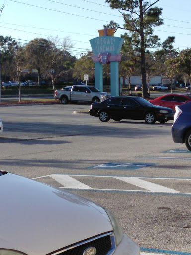 Movie Theater «Regal Cinemas Avenues 20 & RPX», reviews and photos, 9525 Philips Hwy, Jacksonville, FL 32256, USA