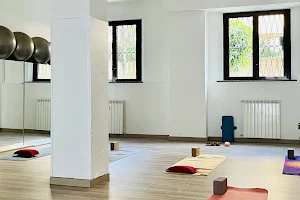 DĀNA YOGA MILANO image