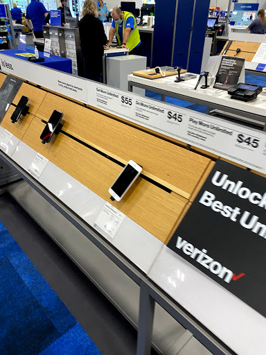 Electronics Store «Best Buy», reviews and photos, 26 Cypress St, Williston, VT 05495, USA