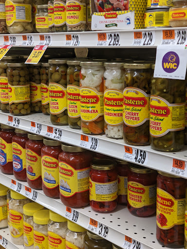 Grocery Store «Stop & Shop», reviews and photos, 209 N Main St, Andover, MA 01810, USA