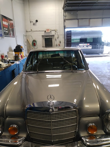 Car Wash «Carnegie Auto Wash & Detail», reviews and photos, 3606 Carnegie Ave, Cleveland, OH 44115, USA