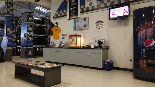 Tire Shop «Les Schwab Tire Center», reviews and photos, 5985 Fashion Point Dr, South Ogden, UT 84403, USA