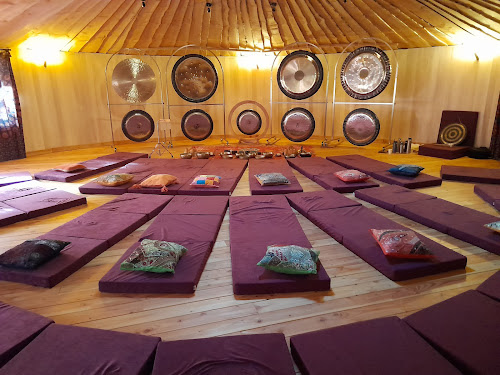 Unis vers l'Etre massages ayurvédiques et sonores, bains de gongs à Cazilhac