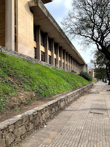 Opiniones de Facultad de Arquitectura, Diseño y Urbanismo | UDELAR en Ciudad del Plata - Universidad