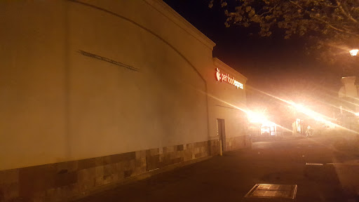 Pet Supply Store «Pet Food Express», reviews and photos, 990 El Camino Real, Belmont, CA 94002, USA
