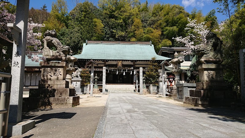 岩瀧神社