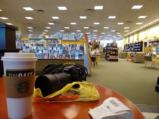 Book Store «Barnes & Noble», reviews and photos, 3100 Main St #1400, Maumee, OH 43537, USA