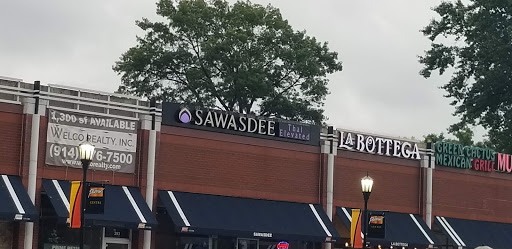 Shopping Mall «Plainview Shopping Center», reviews and photos, 381 S Oyster Bay Rd, Plainview, NY 11803, USA