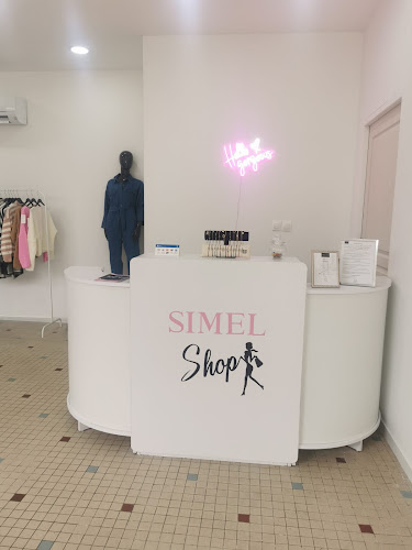Magasin de vêtements pour femmes Simel Shop Reyniès