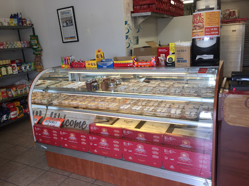 Gourmet Grocery Store «Continental Gourmet Market - Lomita», reviews and photos, 25600 Narbonne Ave, Lomita, CA 90717, USA