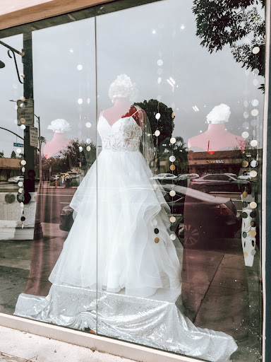 Bridal Shop «Strut Bridal Salon - Sizes 12+», reviews and photos, 4264 Atlantic Ave, Long Beach, CA 90807, USA