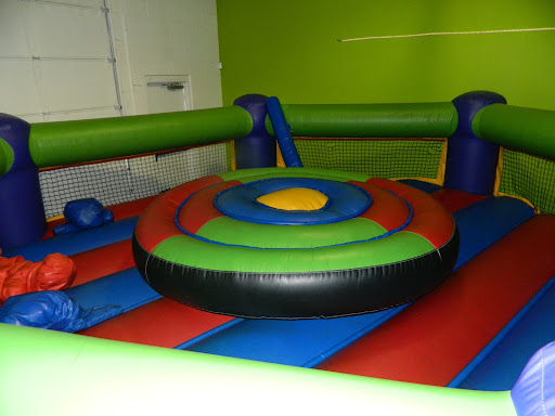 Party Equipment Rental Service «Hoppity Hop Inflatables», reviews and photos, 143 New Shackle Island Rd, Hendersonville, TN 37075, USA