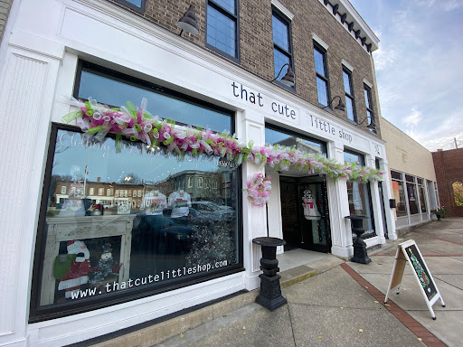 Monogramming Service «That Cute Little Shop», reviews and photos, 1612 Ring Rd #104, Elizabethtown, KY 42701, USA
