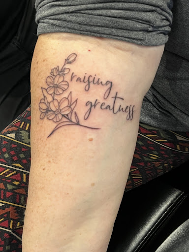 Tattoo Shop «Brass Knuckle Tattoo Studio», reviews and photos, 2817 Hennepin Ave, Minneapolis, MN 55408, USA