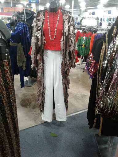 Uniform Store «Scrub Pro Uniforms & Alko Clothing Outlet», reviews and photos, 8801 Kelso Dr, Baltimore, MD 21221, USA