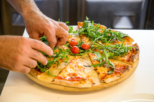 Pizzeria - Tennis in Urtijëi, Provincia Autonoma di Bolzano – Alto Adige
