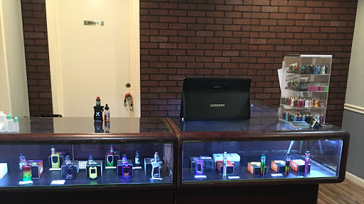 Vaporizer Store «The Cloudy Vapor», reviews and photos, 1303 N Main St c, Shelbyville, TN 37160, USA