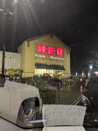 Grocery Store «H-E-B Grocery», reviews and photos, 1301 Wooded Acres Dr, Waco, TX 76710, USA