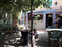 Atmosphère du Restaurant de grillades à la française Côté Jardin - Restaurant - à Moustiers-Sainte-Marie - n°7
