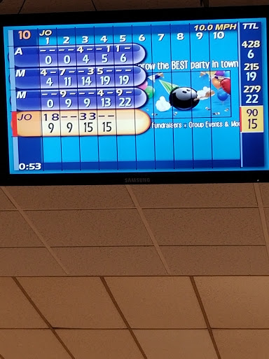 Bowling Alley «Farmingdale Lanes», reviews and photos, 999 Conklin St A, Farmingdale, NY 11735, USA