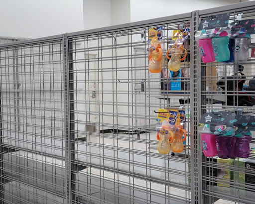 Clothing Store «Burlington Coat Factory», reviews and photos, 4849 Golf Rd, Skokie, IL 60077, USA