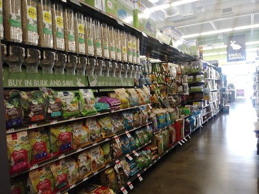 Pet Supply Store «Pet Supplies Plus», reviews and photos, 1937 FL-60, Valrico, FL 33594, USA