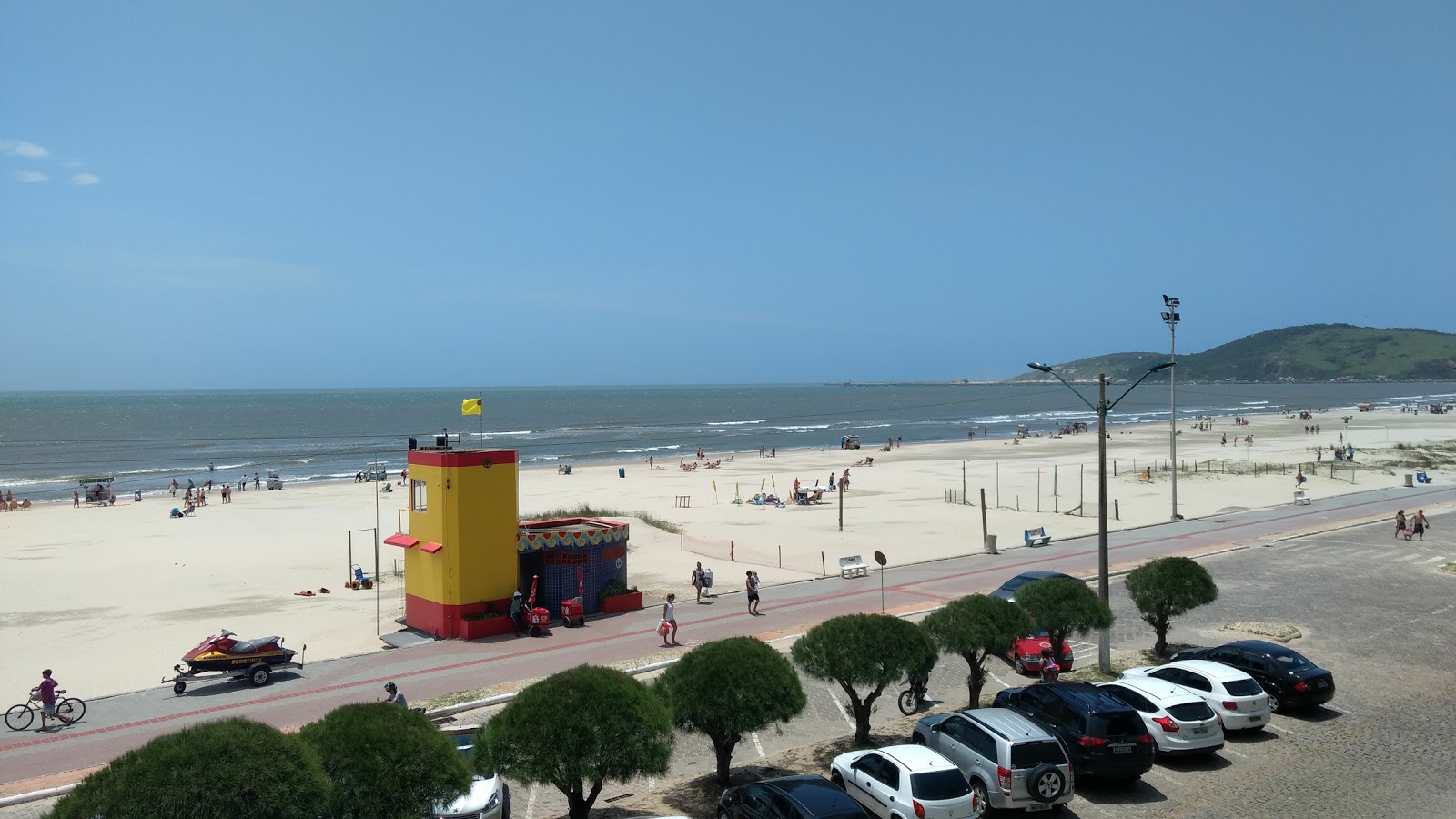 Praia do Mar Grosso的照片 带有长直海岸