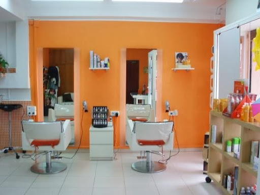 Perruqueria Estil Propi en Tona, Barcelona