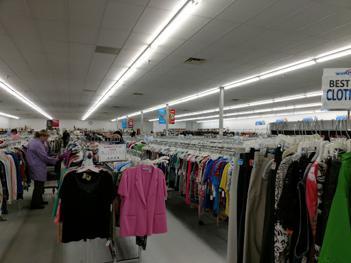 Thrift Store «Beechmont Goodwill Store», reviews and photos, 4051 Commercial Blvd, Cincinnati, OH 45245, USA