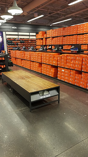 Clothing Store «Nike Factory Store», reviews and photos, 4401 N Interstate Hwy 35 #399, Round Rock, TX 78664, USA