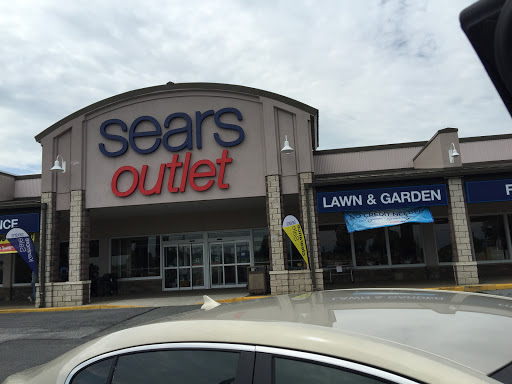 Sears Outlet, 49 University Plaza, Newark, DE 19702, USA, 