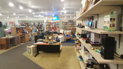 Thrift Store «Re-Uzit Shop of New Holland», reviews and photos, 707 W Main St, New Holland, PA 17557, USA