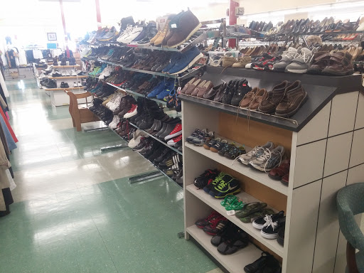 Thrift Store «Buffalo City Mission Thrift Store», reviews and photos, 576 Dick Rd # 10, Depew, NY 14043, USA