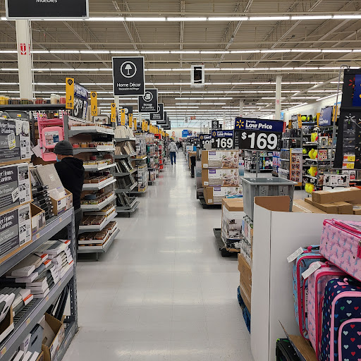 Discount Store «Walmart», reviews and photos, 70 Pleasant Valley St, Methuen, MA 01844, USA