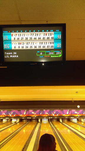 Bowling Alley «AMF Rose Bowl Lanes», reviews and photos, 28001 Groesbeck Hwy, Roseville, MI 48066, USA